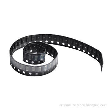 SMD Fuse with -40 to 85°C Operating Temperatures, Made of Ceramic/Glass Cover Substrate